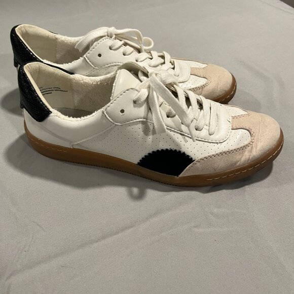 Dolce Vita Casual Sneaker Size 7.5 - Picture 3 of 6